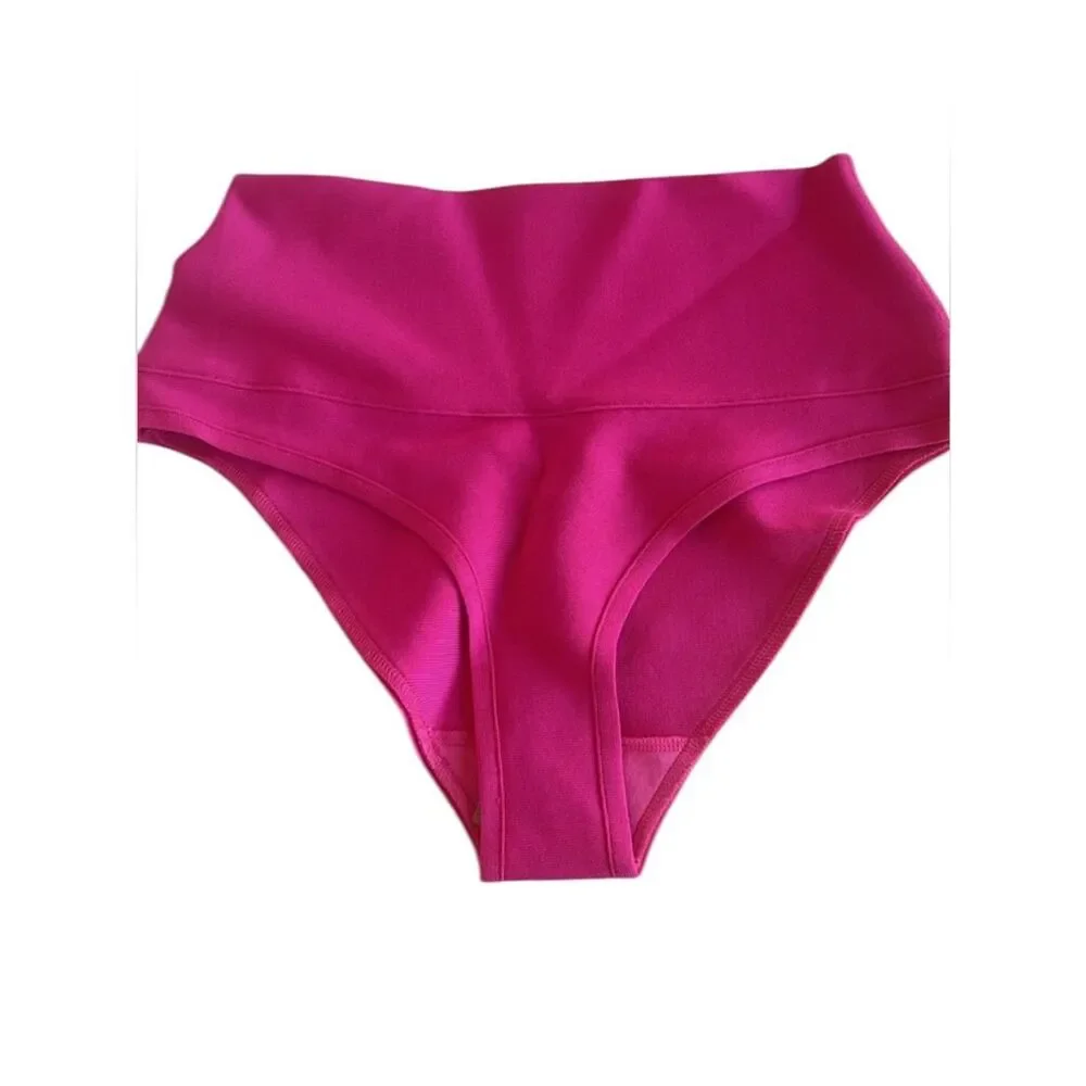 SKIMS Hot Pink Ribbed Bikini Bottom medium new with tags